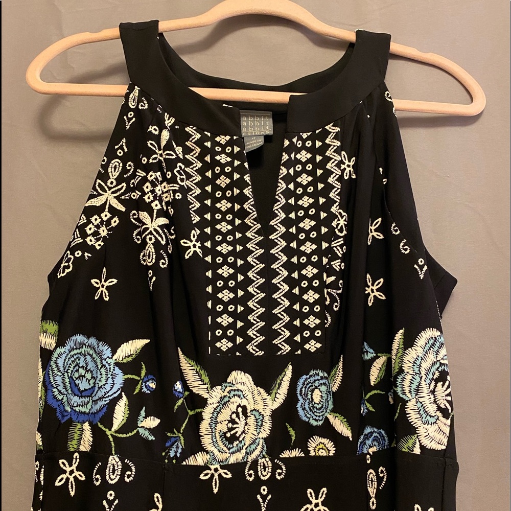 Rabbit Design Dress - Picture 2 of 5